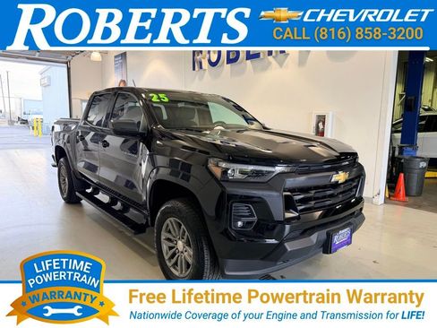 Used 2025 Chevrolet Colorado LT w/ LT Convenience Package image 1