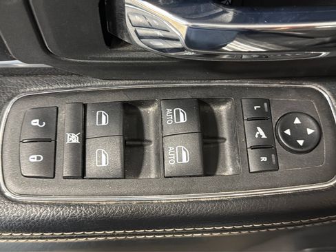 Used 2023 RAM 1500 Warlock AWD/4WD image 16