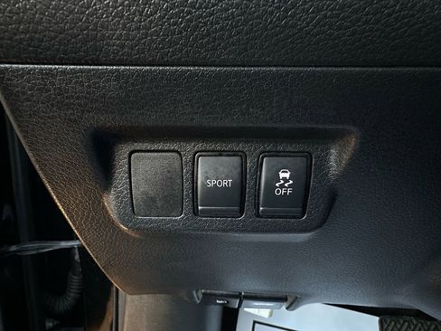 Used 2019 Nissan Sentra SR image 21