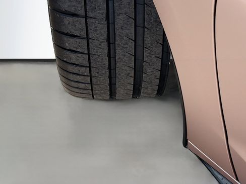 Used 2021 Chevrolet Corvette Stingray Convertible w/ 1LT image 39