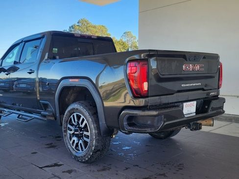 Used 2022 GMC Sierra 2500 AT4 w/ AT4 Preferred Package image 8