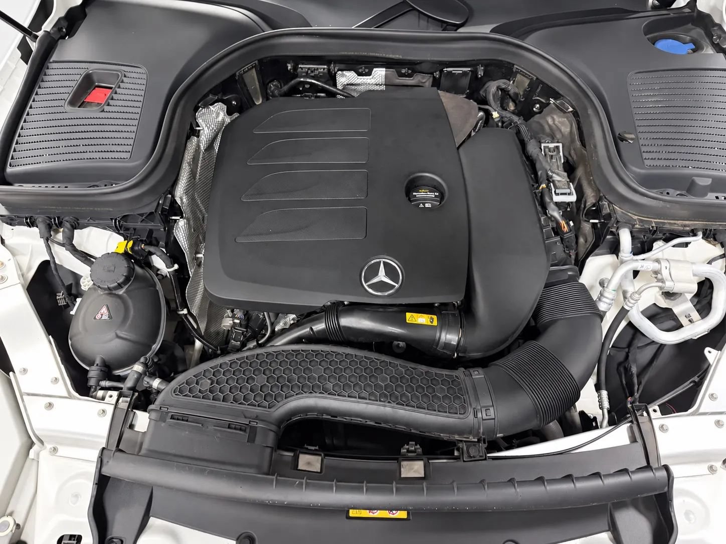 Used 2021 Mercedes-Benz GLC 300 4MATIC w/ Premium Package image 29