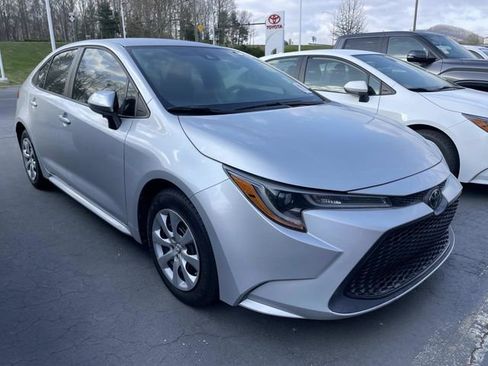 Used 2020 Toyota Corolla LE image 5