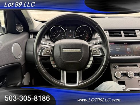 Used 2018 Land Rover Range Rover Evoque SE Premium image 13