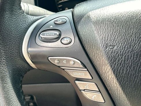 Used 2017 Nissan Pathfinder Platinum w/ Family Entertainment Package FWD image 34