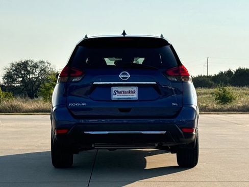 Used 2017 Nissan Rogue SL w/ SL Premium Package FWD image 6