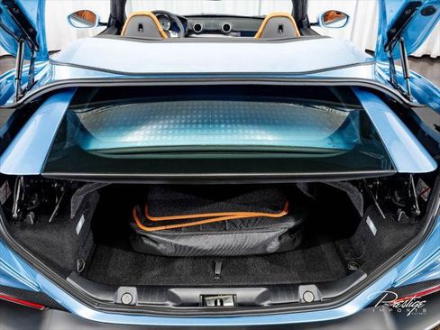 Used 2023 Ferrari Portofino M RWD image 18