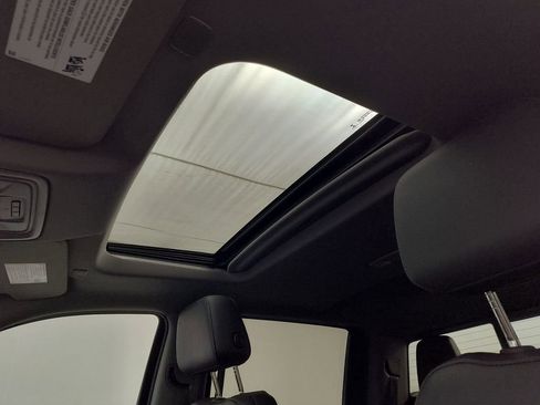 Used 2020 GMC Sierra 1500 SLT w/ SLT Premium Plus Package image 13