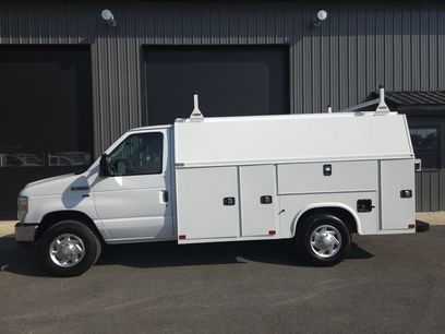 Used 2016 Ford E-350 and Econoline 350 Super Duty w/ Power Windows & Locks Group