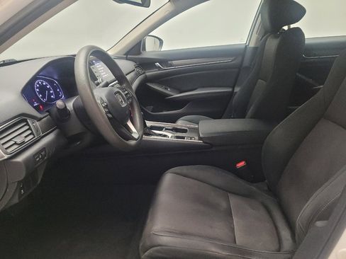 Used 2019 Honda Accord LX image 17