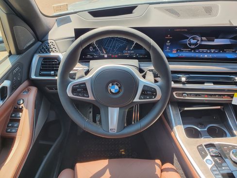 New 2027 BMW X7 xDrive40i w/ Executive Package AWD/4WD image 30
