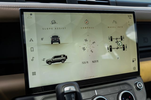 New 2026 Land Rover Defender 110 X-Dynamic SE AWD/4WD image 40