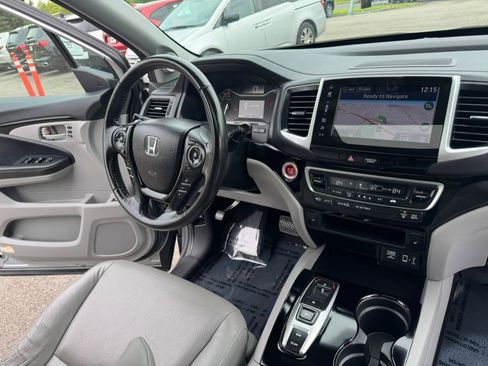 Used 2020 Honda Ridgeline RTL-E image 23