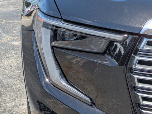 New 2026 GMC Acadia Denali image 10