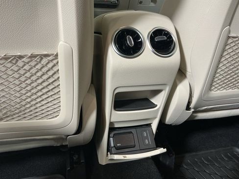 Used 2024 Mercedes-Benz GLA 250 4MATIC image 28