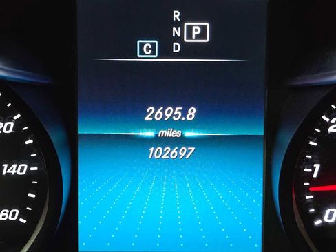 Used 2020 Mercedes-Benz GLC 300 4MATIC image 29