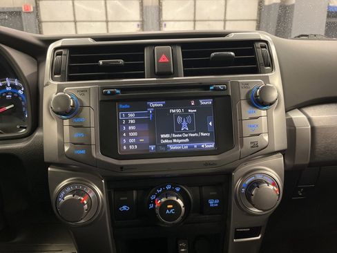 Used 2014 Toyota 4Runner 4WD image 22