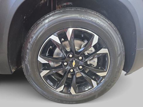 Used 2022 Chevrolet TrailBlazer LT w/ Convenience Package FWD image 35