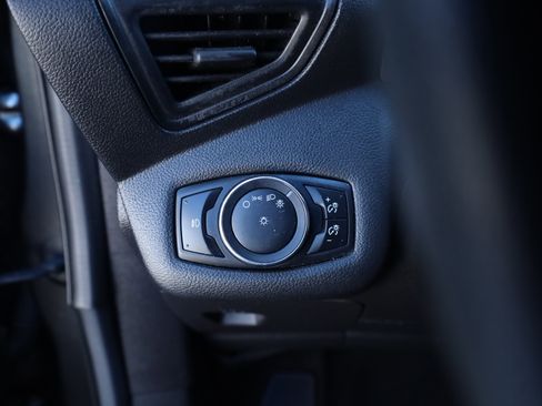 Used 2015 Ford Escape SE image 21