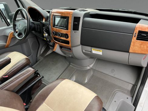 Used 2015 Mercedes-Benz Sprinter 3500 image 12