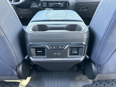 Used 2023 Chevrolet Silverado 1500 High Country w/ Technology Package AWD/4WD image 21