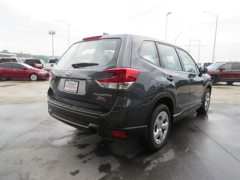 Used 2022 Subaru Forester image 7