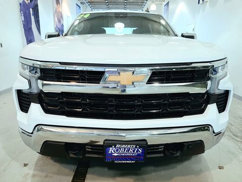 Used 2024 Chevrolet Silverado 1500 LT w/ Protection Package AWD/4WD image 3