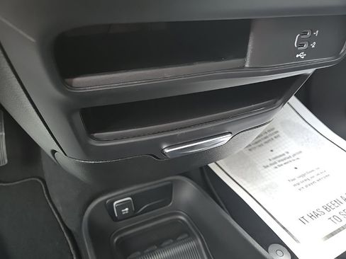 New 2026 Chrysler Pacifica Select image 60