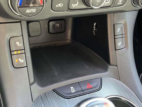 Used 2019 GMC Acadia SLT image 29