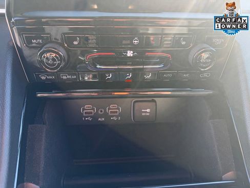 Certified 2023 Jeep Grand Cherokee Limited image 27