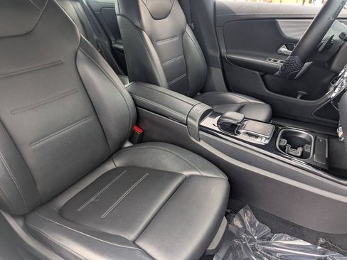 Used 2020 Mercedes-Benz CLA 250 image 11