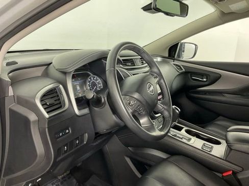 Used 2023 Nissan Murano SV FWD image 14