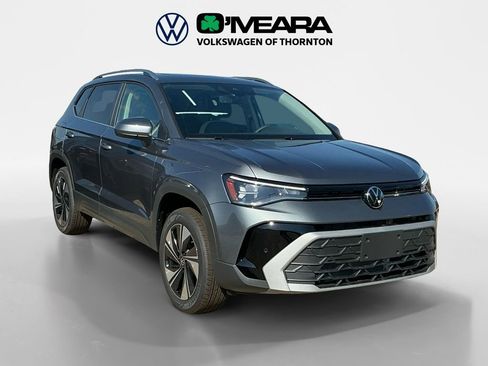 New 2025 Volkswagen Taos SE image 7