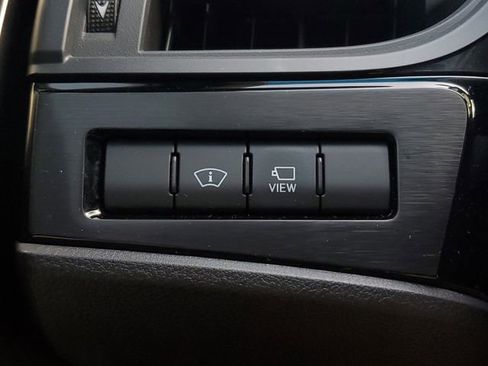 Used 2022 Lexus ES 300h Ultra Luxury image 34