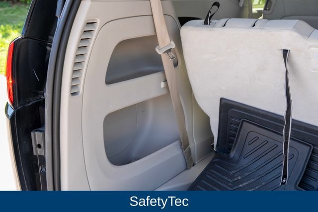 Used 2017 Chrysler Pacifica Touring FWD image 10