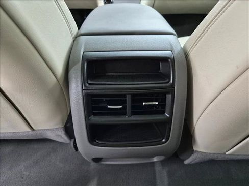 Used 2023 Cadillac XT5 Premium Luxury w/ Technology Package FWD image 18