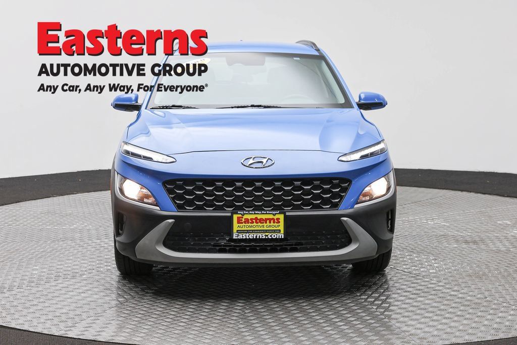 Used 2022 Hyundai Kona SEL w/ Cargo Package AWD/4WD image 4