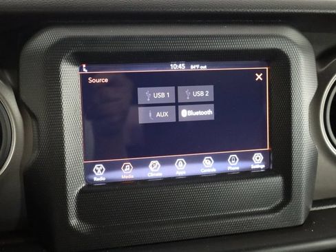 Used 2022 Jeep Wrangler Unlimited Sport AWD/4WD image 29