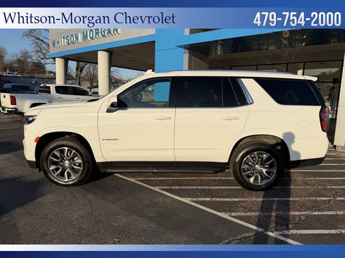 Used 2023 Chevrolet Tahoe LT w/ Luxury Package image 2