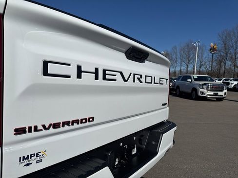 Used 2023 Chevrolet Silverado 1500 RST w/ Redline Edition image 31