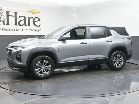 New 2026 Chevrolet Equinox LT w/ Safety and Technology Package FWD image 10