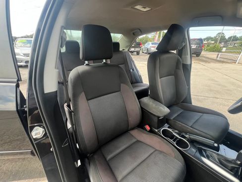 Used 2017 Toyota Corolla LE FWD image 25