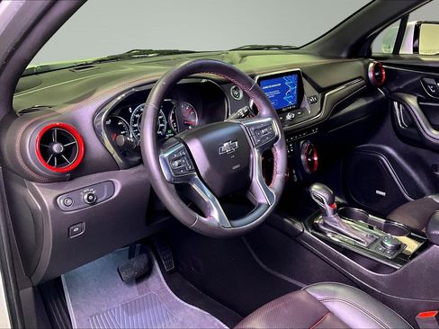 Used 2021 Chevrolet Blazer RS w/ Enhanced Convenience Package image 16