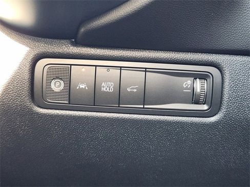 New 2026 Chevrolet Equinox EV LT image 15