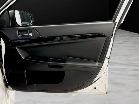 Used 2017 Mitsubishi Lancer ES FWD image 30