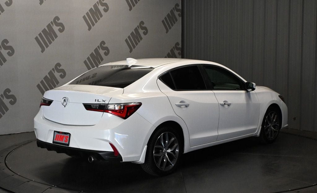 Used 2019 Acura ILX FWD image 5