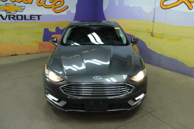 Used 2017 Ford Fusion Titanium FWD image 3