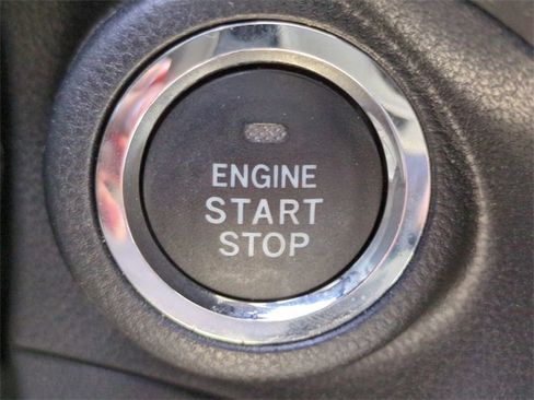 Used 2023 Subaru Forester Limited image 29