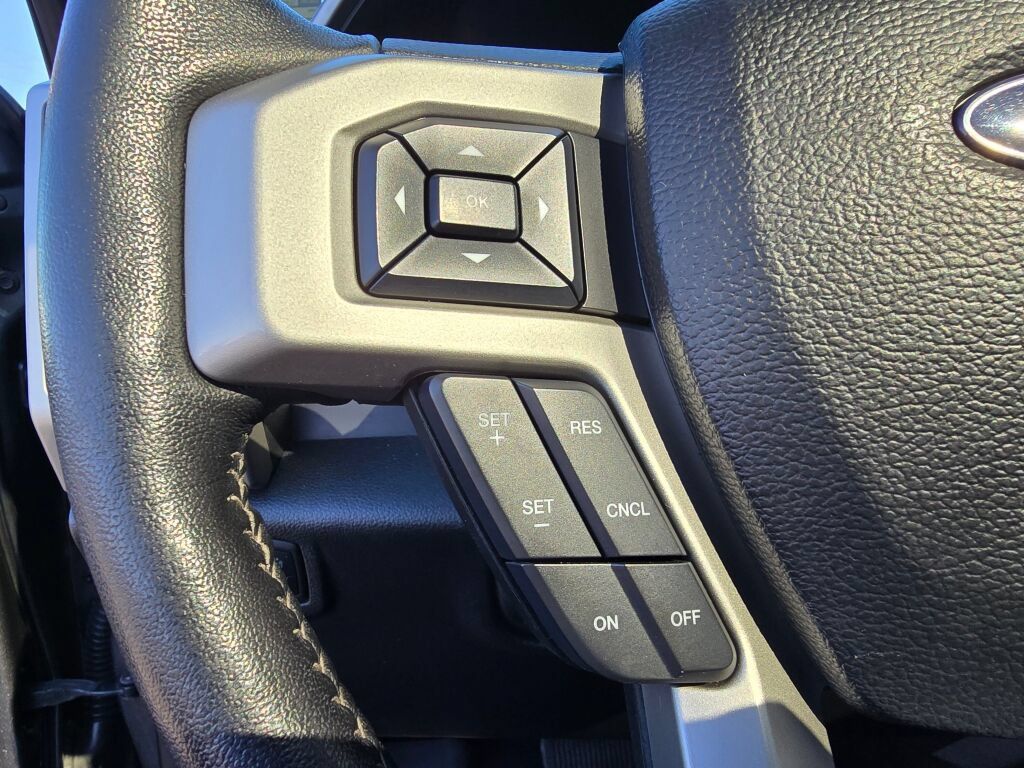 Used 2019 Ford F150 Lariat w/ Equipment Group 502A Luxury AWD/4WD image 24