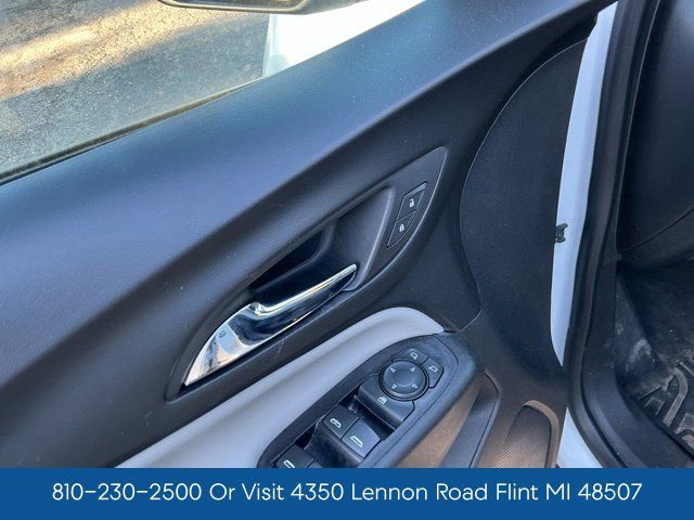 Used 2019 Chevrolet Equinox LS AWD/4WD image 12